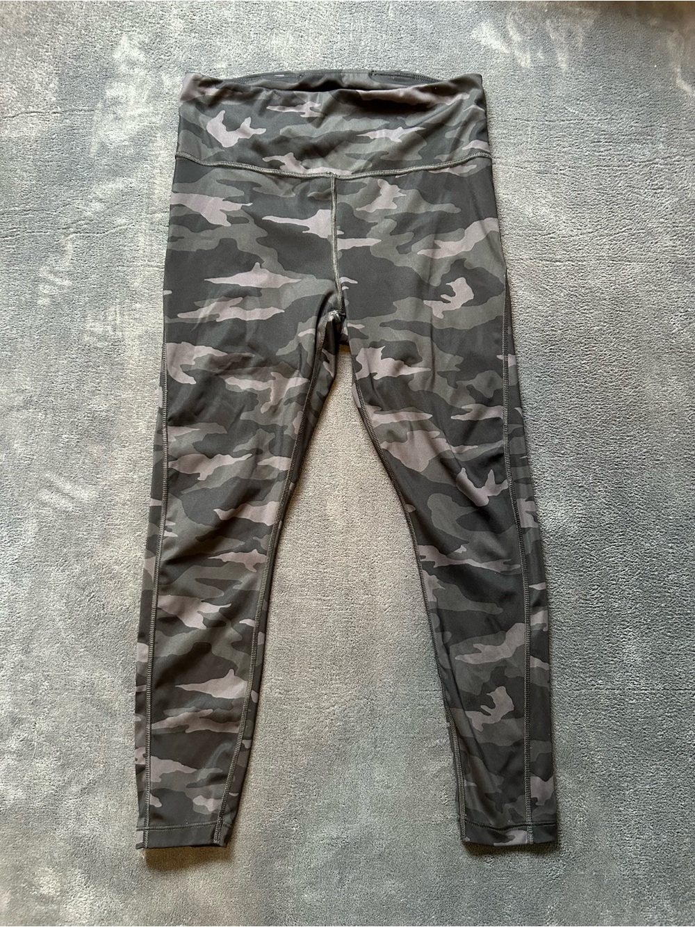 Athleta Gray & Black Camo Leggings